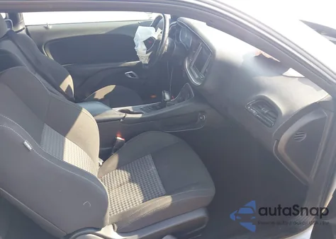 2022 Dodge Challenger R/T z USA, uszkodzony, nr VIN 2C3CDZBTXNH105259